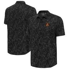 Shirts & Sweaters